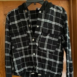 ♻️Divided Cropped flannel/plaid hooded button down jacket